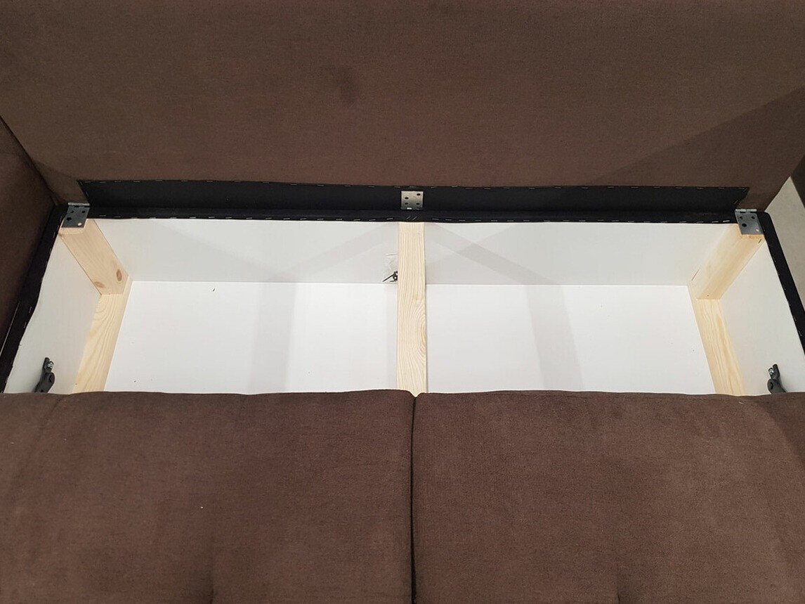 Ugaona sofa Muncie 109 (Monolith 85)