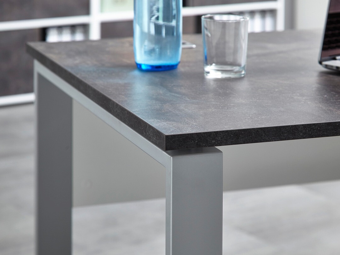 Kancelarijski sto Sacramento 466