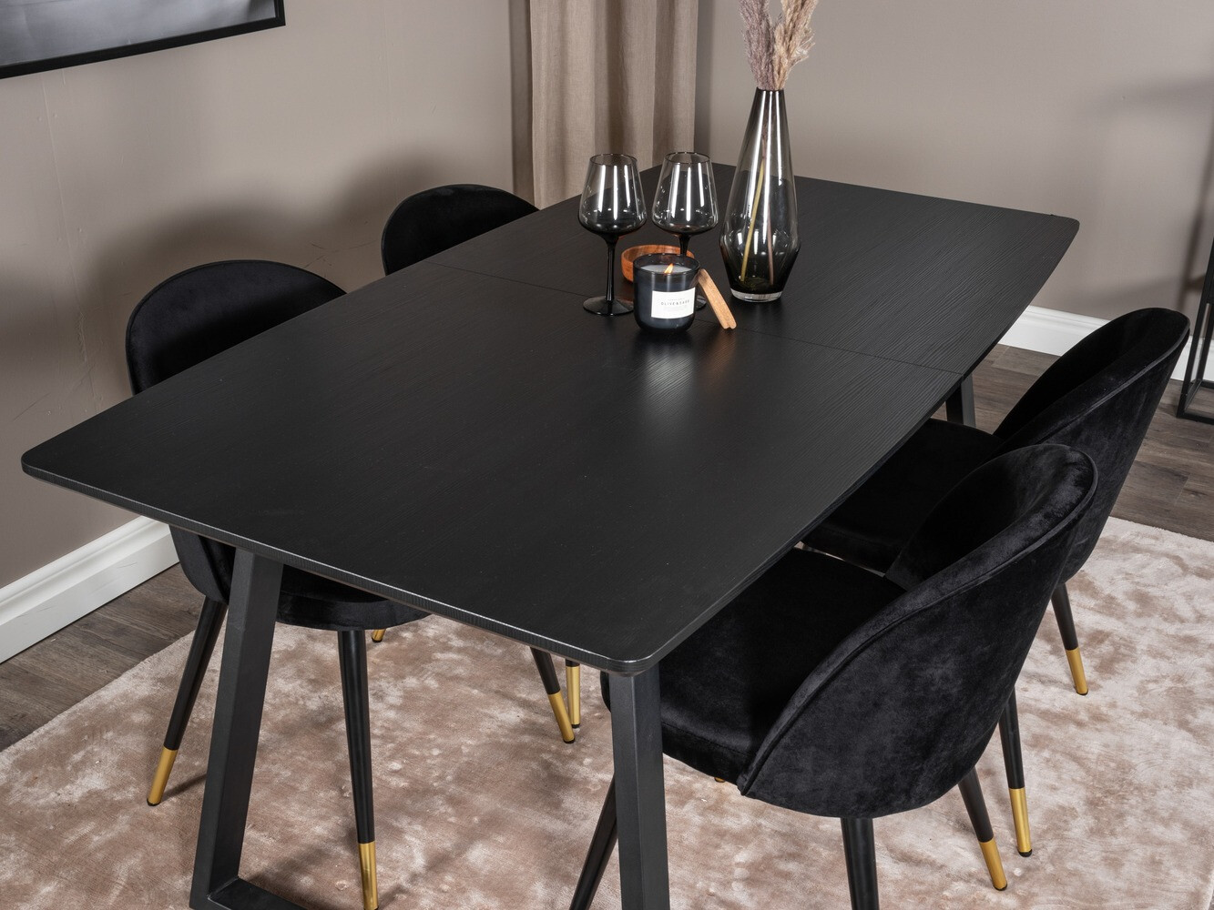 Trpezarijski set Dallas 1631 (Crno)