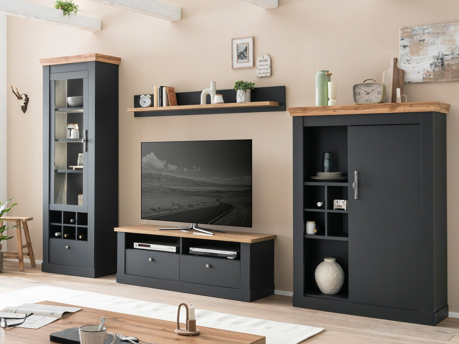 Set za dnevnu sobu Levbalu 104
