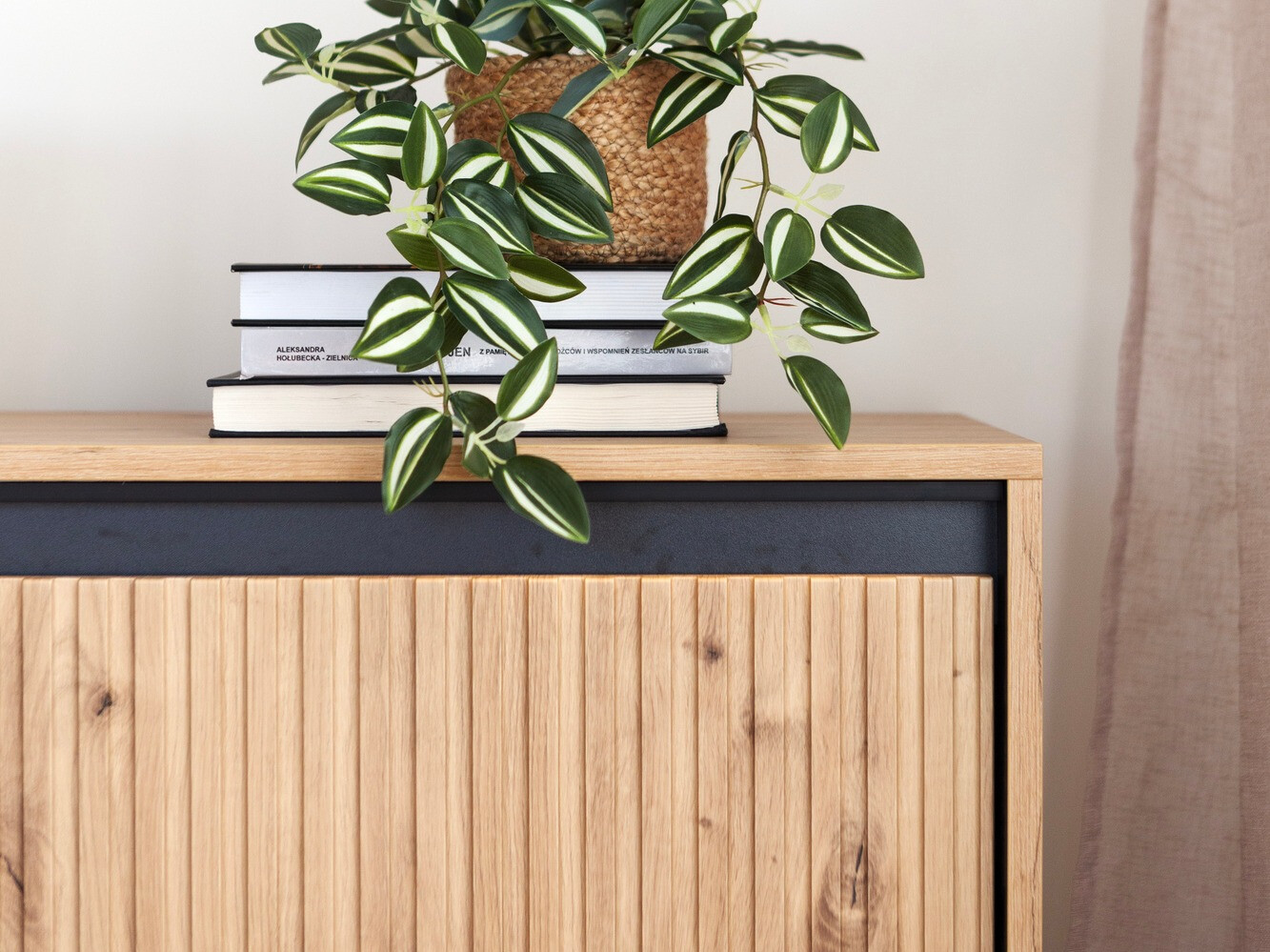 Ormarić Fernolu 103 (Zanatski hrast + Crno)