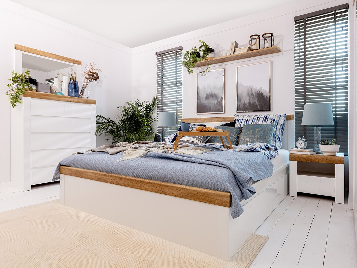 Komoda Sonsoru 114 (Belo + Sjajno belo + Hrast Votan)