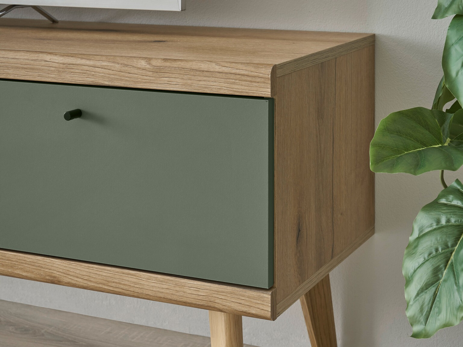 TV komoda Deltali 102