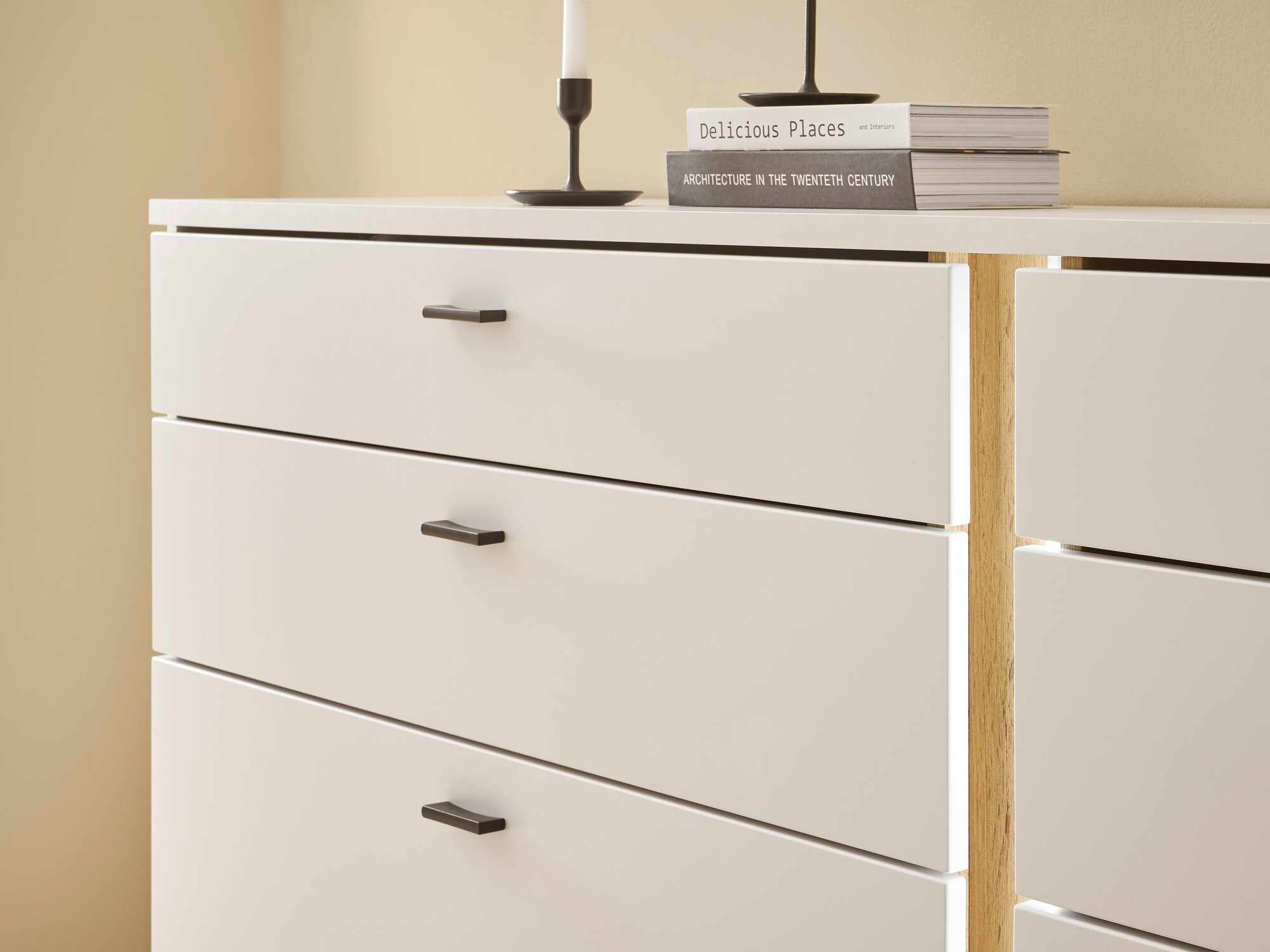 Komoda Avimavi 107 (Belo + Hrast Votan)