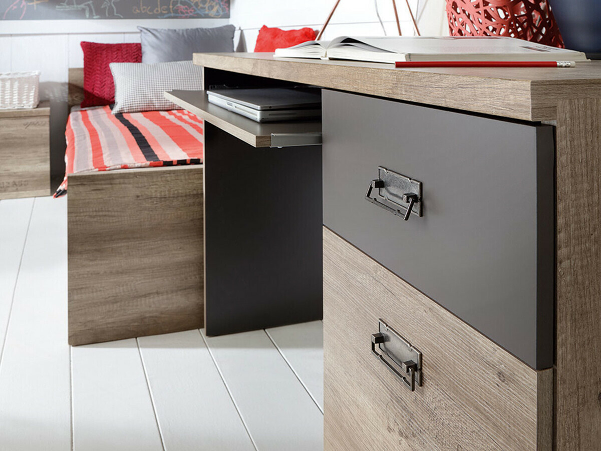 Kancelarijski sto Odeveni 104