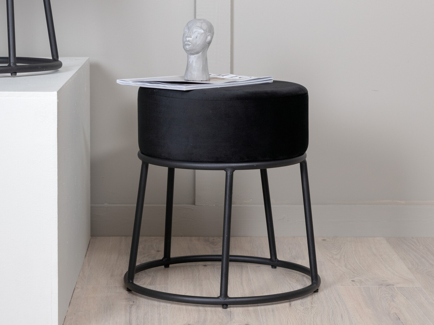 Tabure Dallas 2951 (Crno)