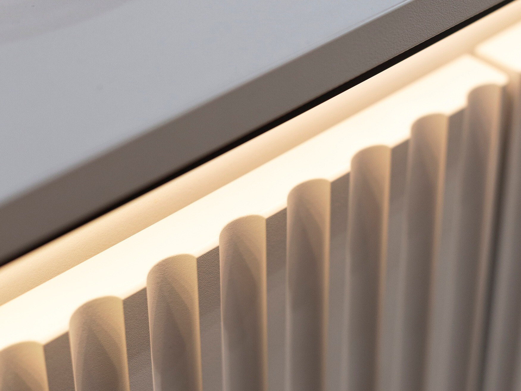 Ormarić Fernolu 103 (Sivo + Crno)