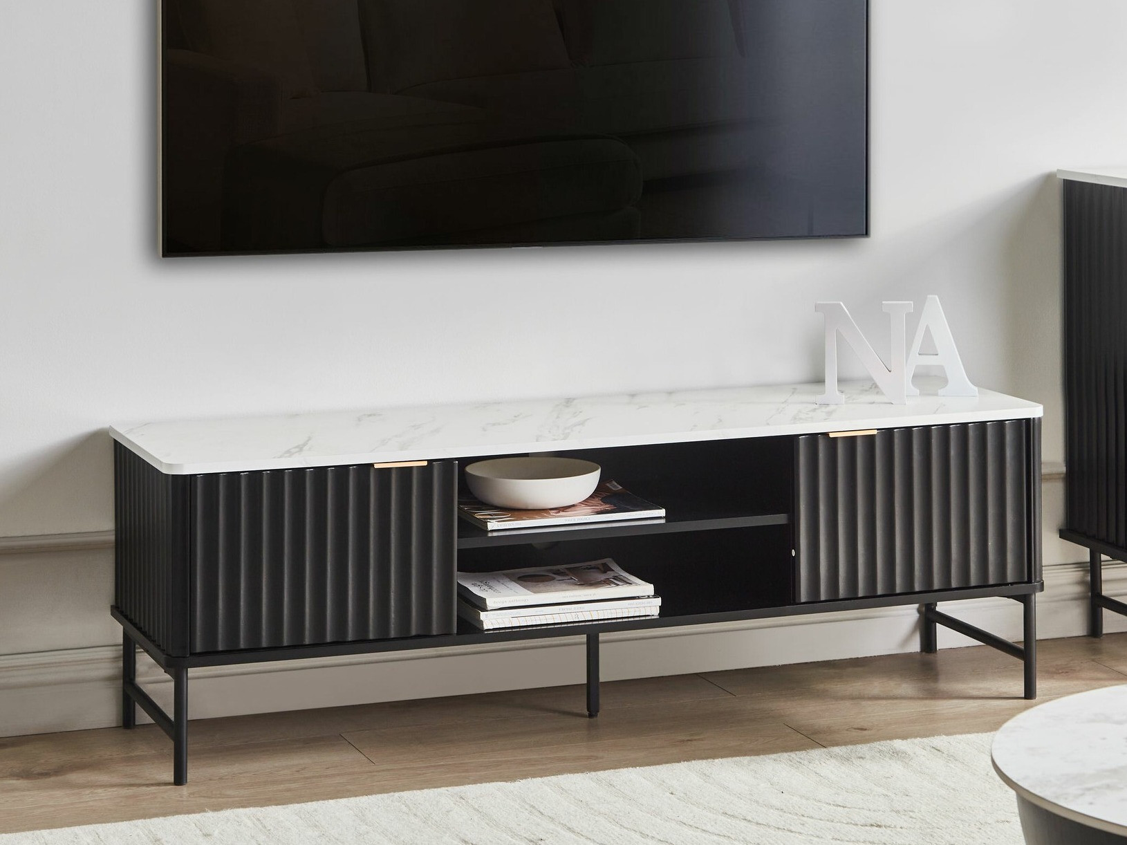 TV komoda Berwyn 2575 (Crno + Beli mermer)