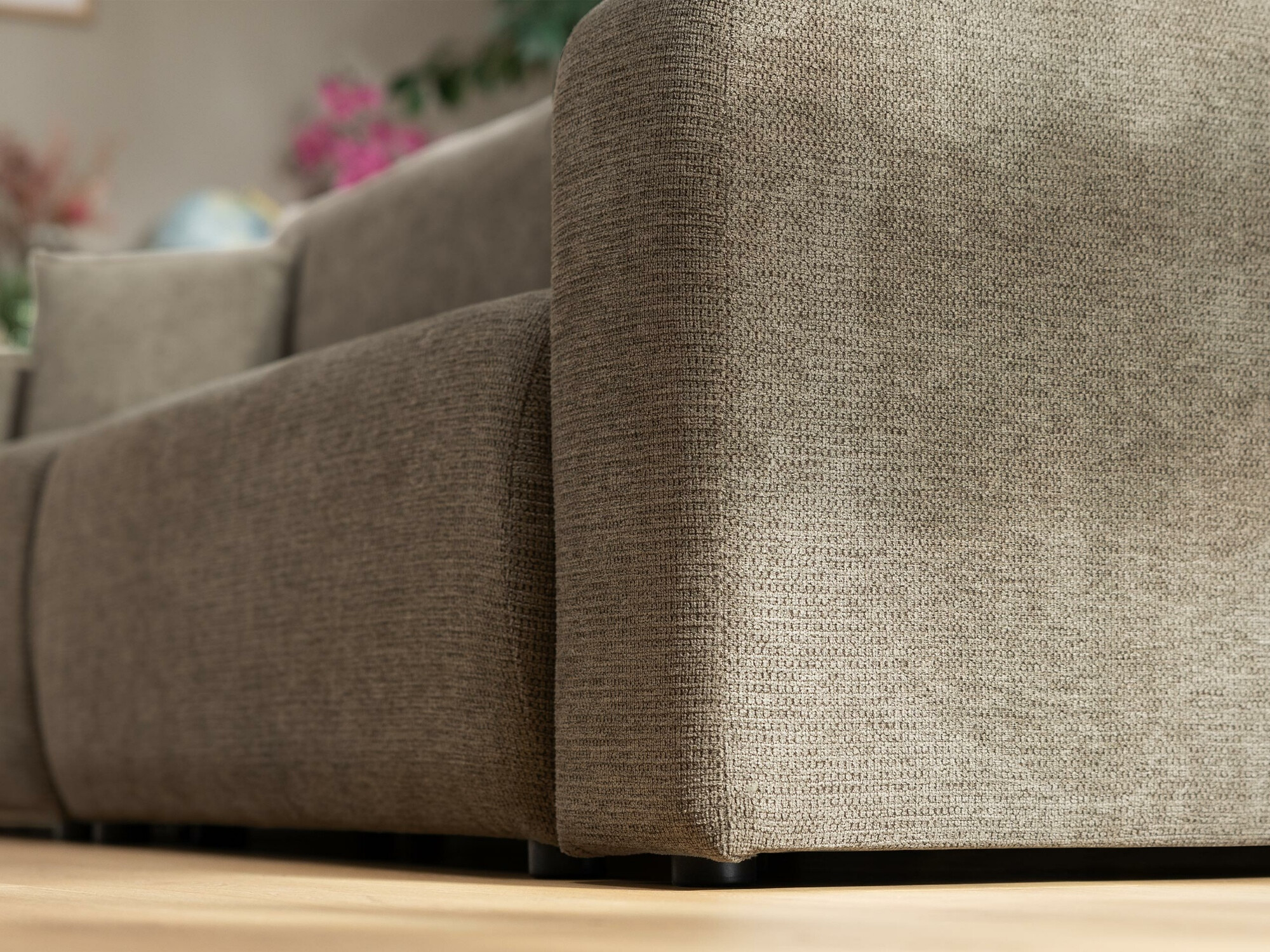 Sofa na razvlačenje Shelton 104 (Lima 80)