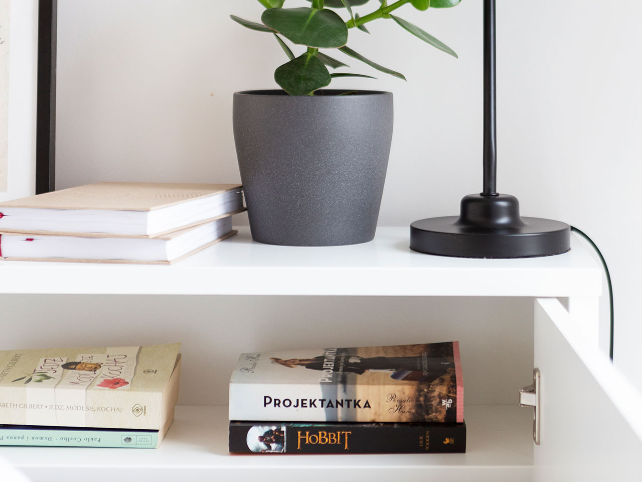 Ugaoni kancelarijski sto Concept Pro Lenart Levfere 101 (Belo + Sjajno belo)