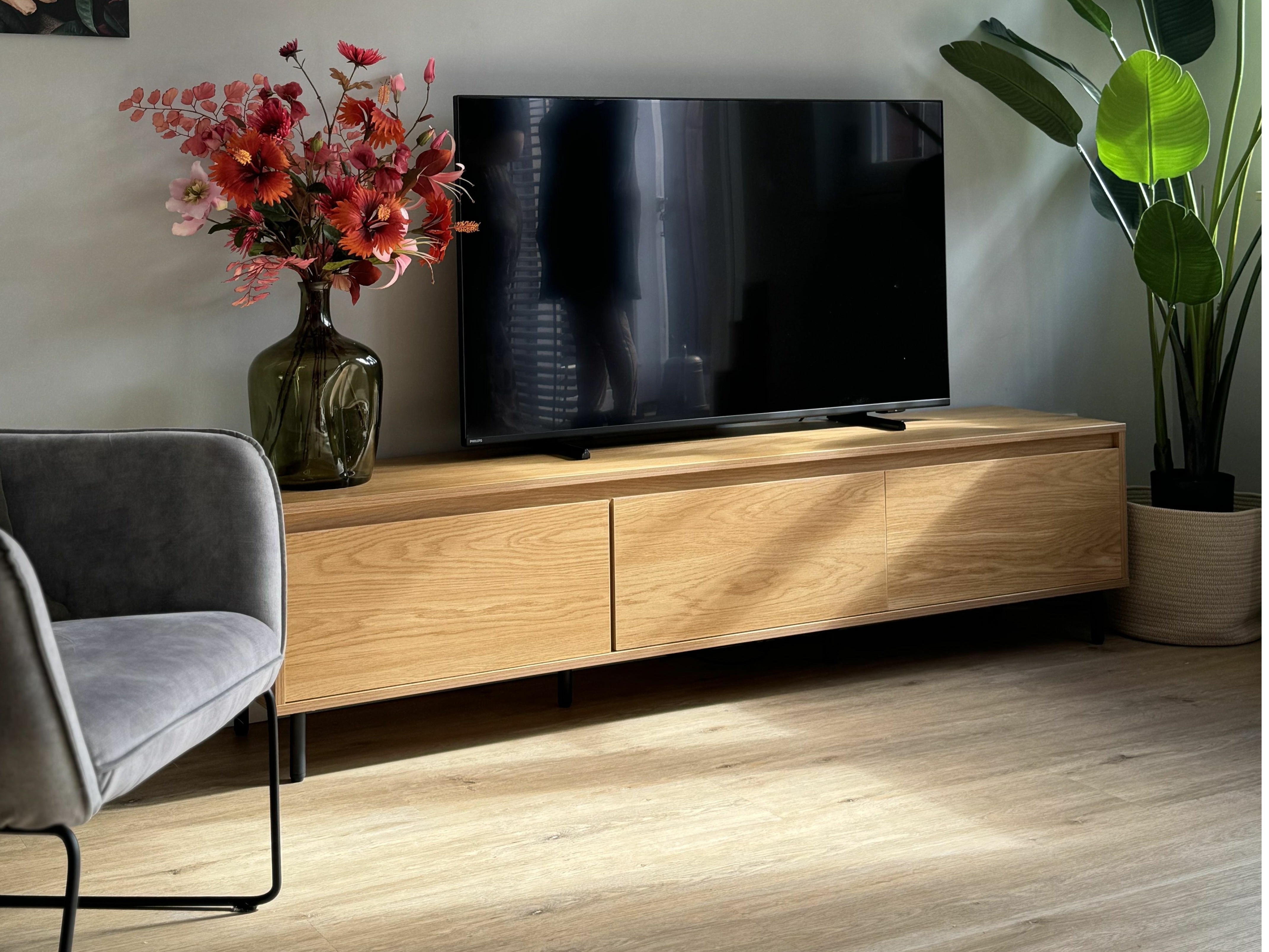 TV komoda Berwyn 3310 (Svetlo drvo)