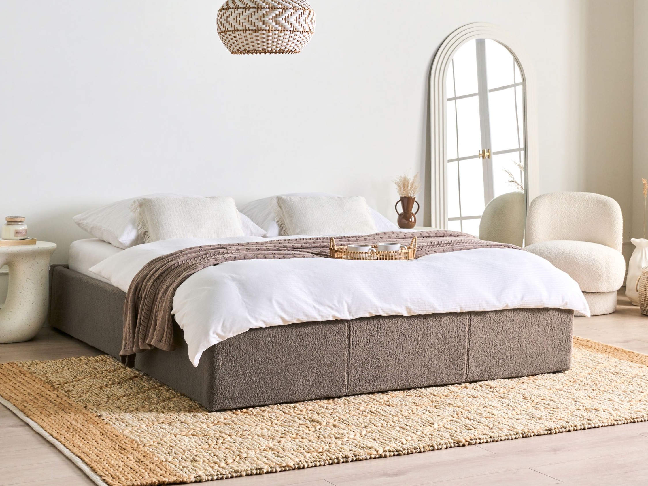 Krevet Berwyn 1567 (Taupe)