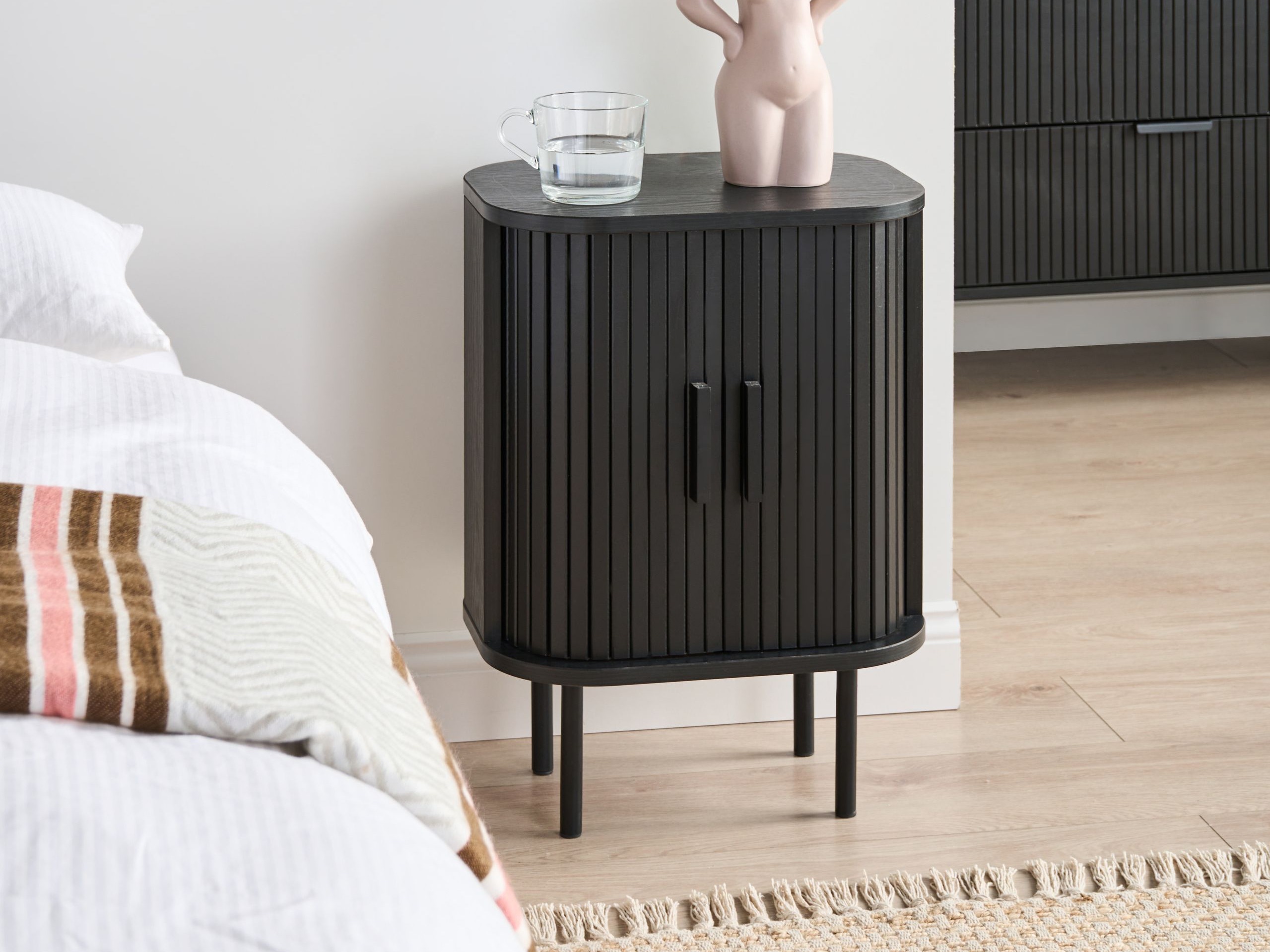 Noćni ormarić Fencalu 111 (Crno)
