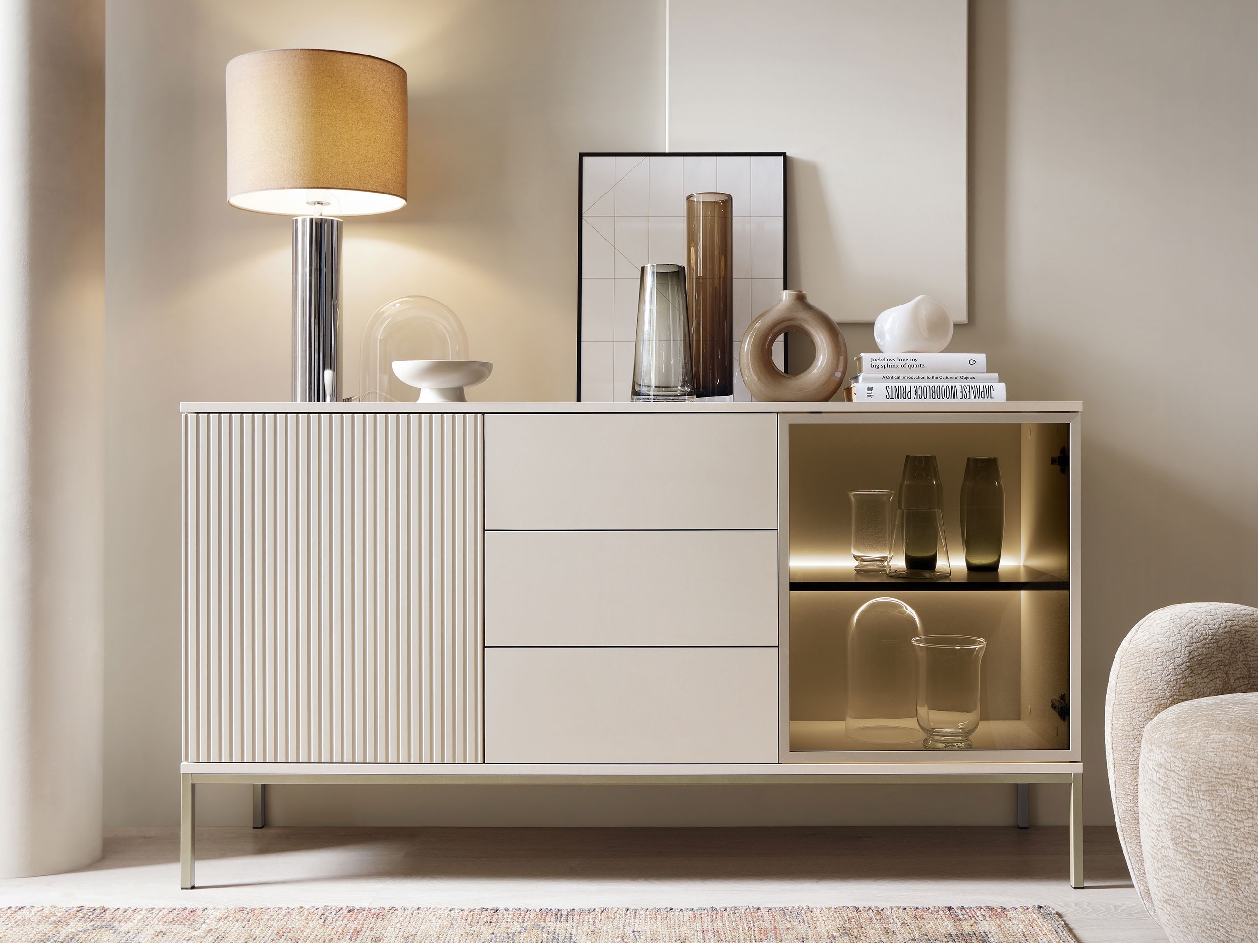 Komoda Soferi 108 (Kašmir)