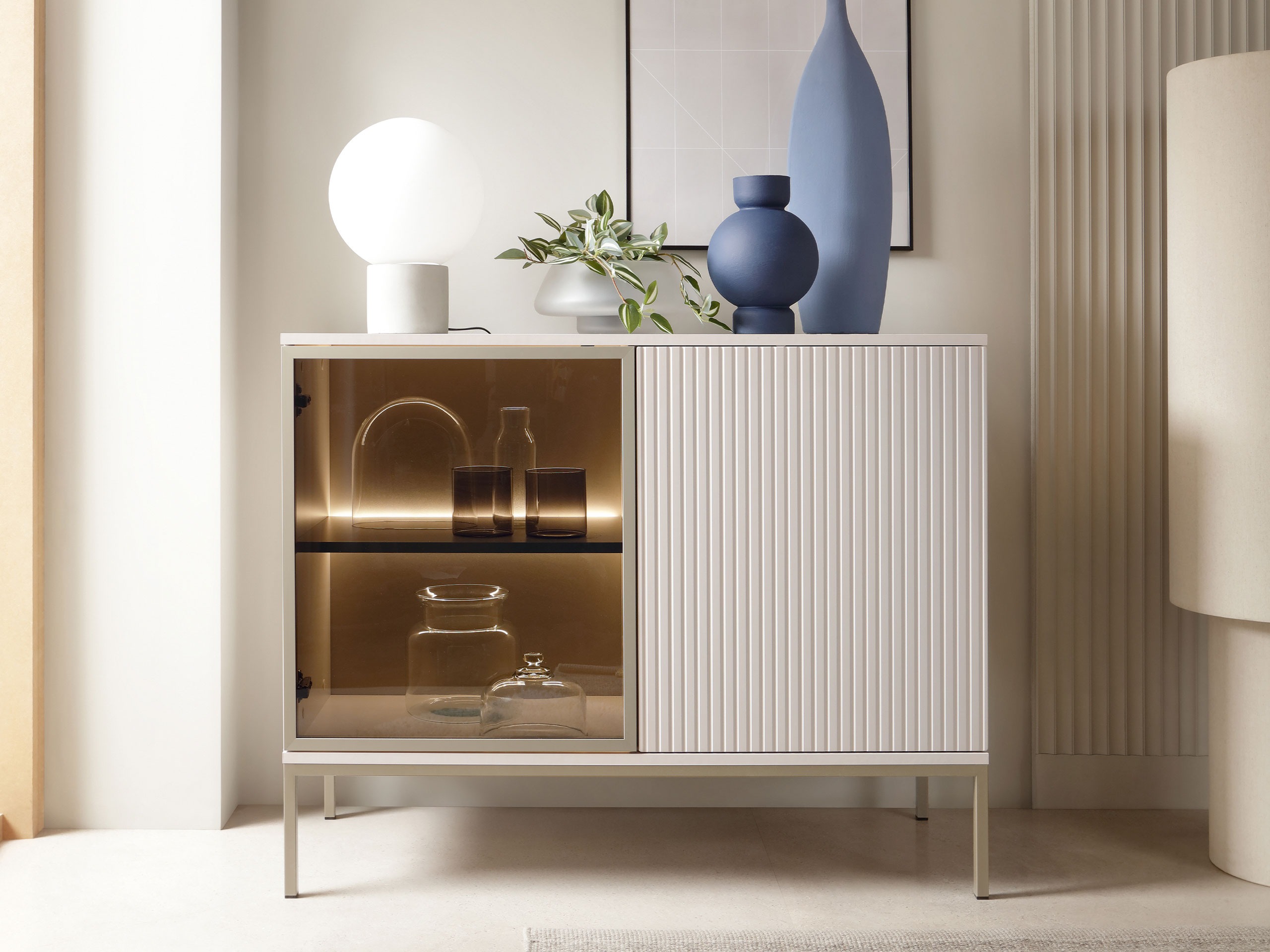 Ormarić Soferi 107 (Kašmir)