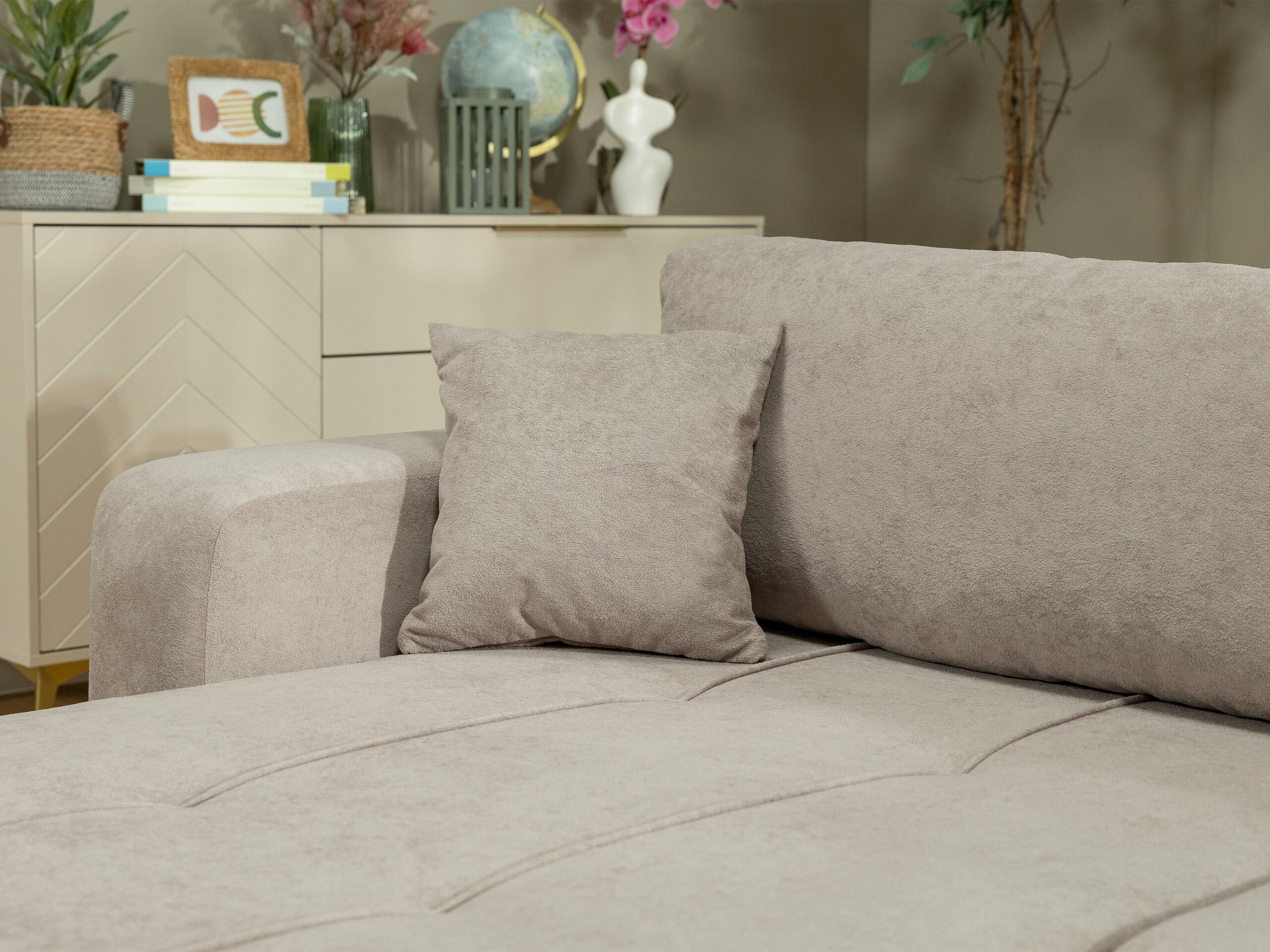 Ugaona sofa Comfivo 425 (Coral 80)