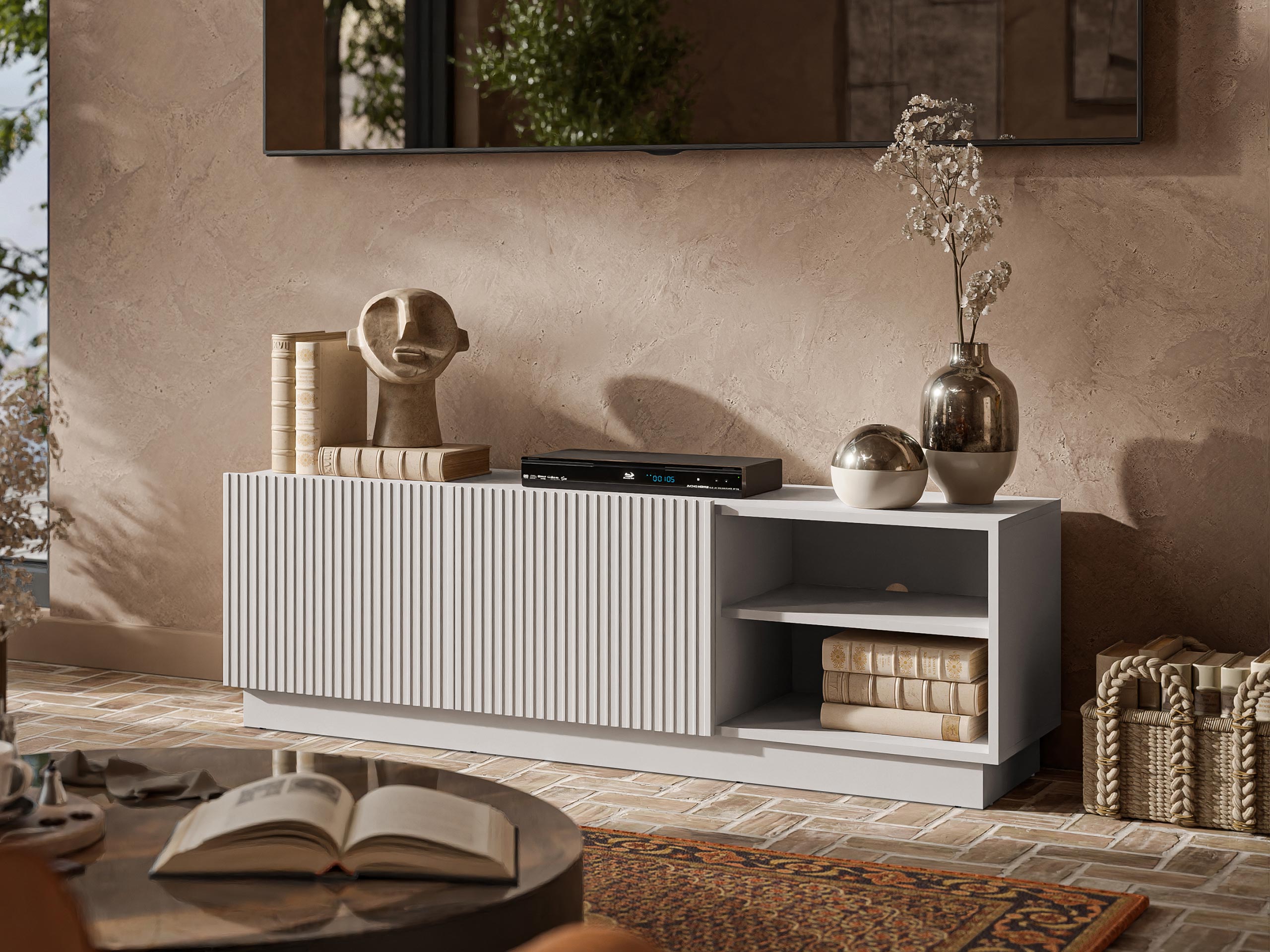 TV sto Lusonu 103 (Kašmir)