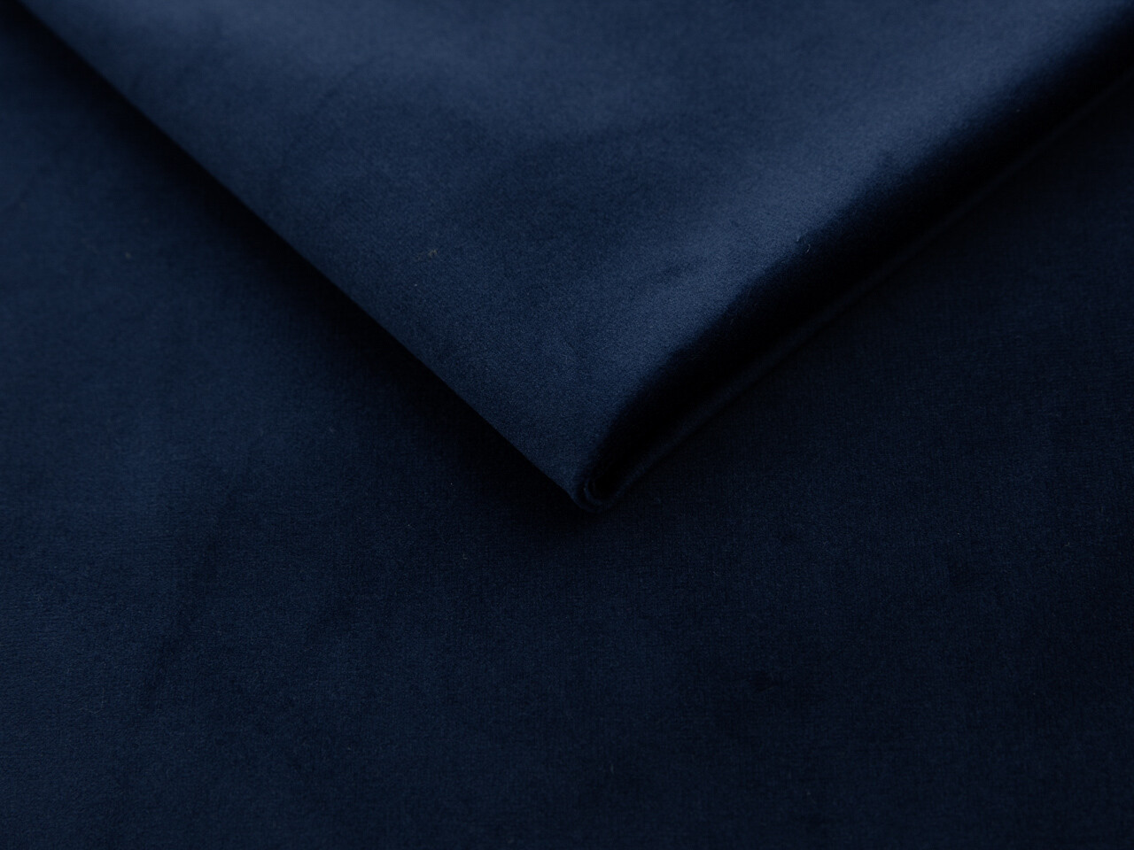 Fotelja Clovis 100 (Magic Velvet 2216)