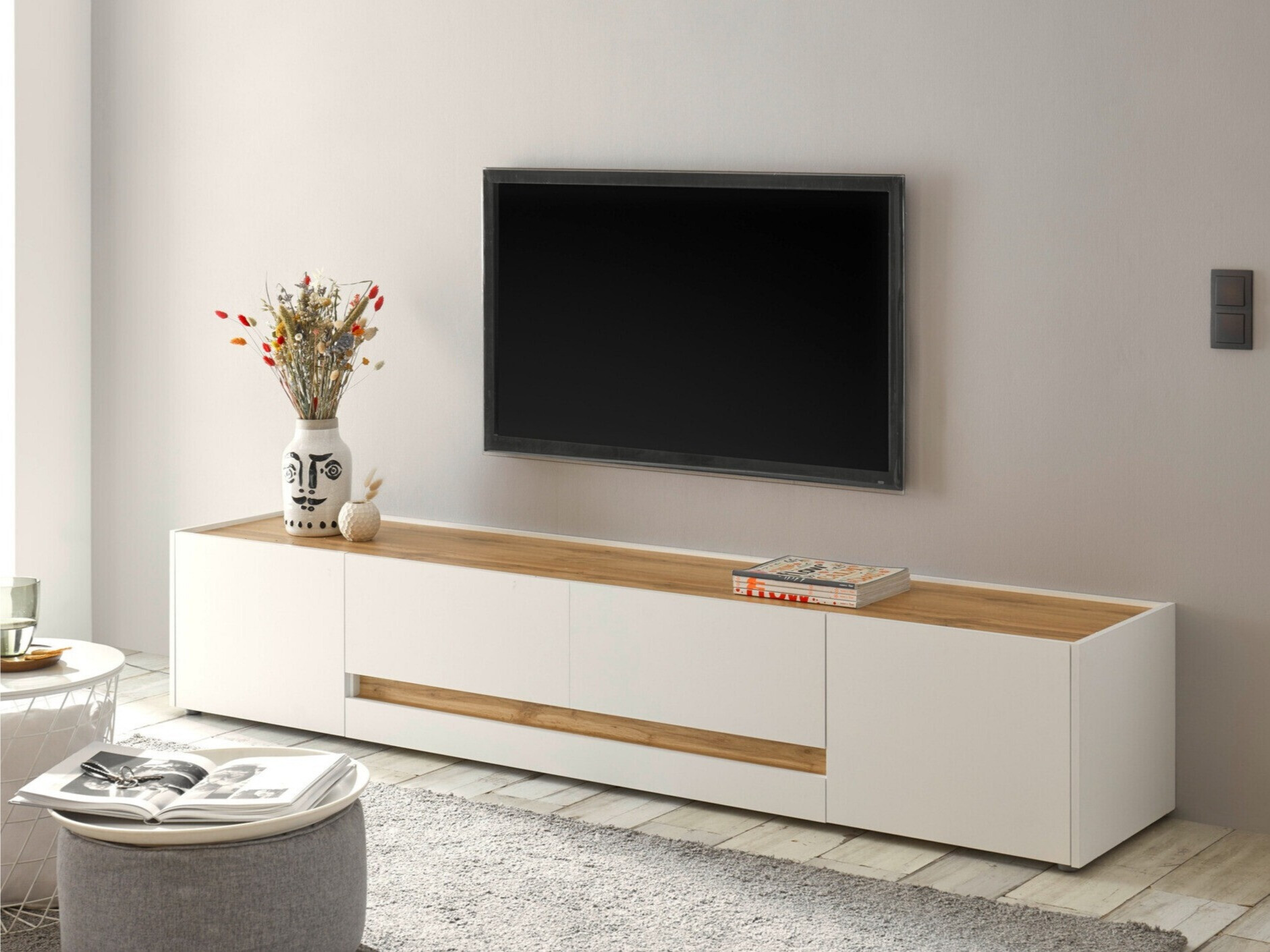 TV komoda Elbsori 116 (Belo + Hrast Votan)