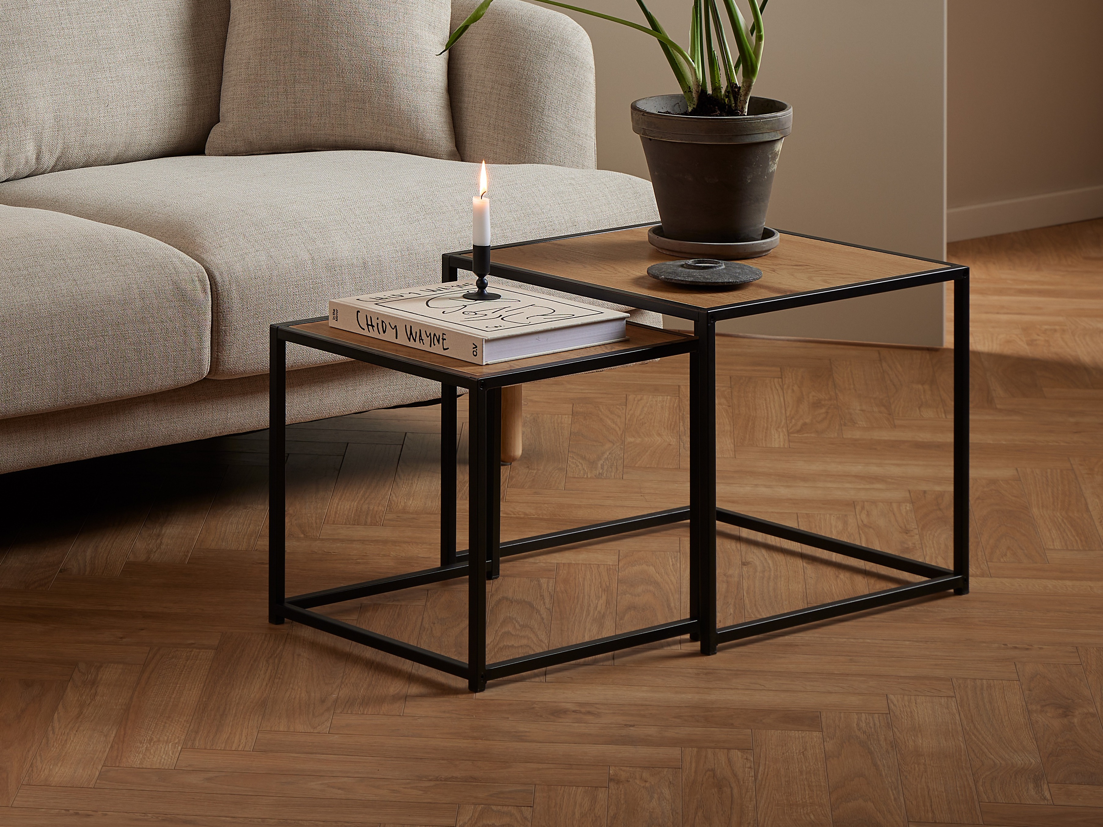 Set pomoćnih stočića Norsica 461 (Divlji hrast + Crno)
