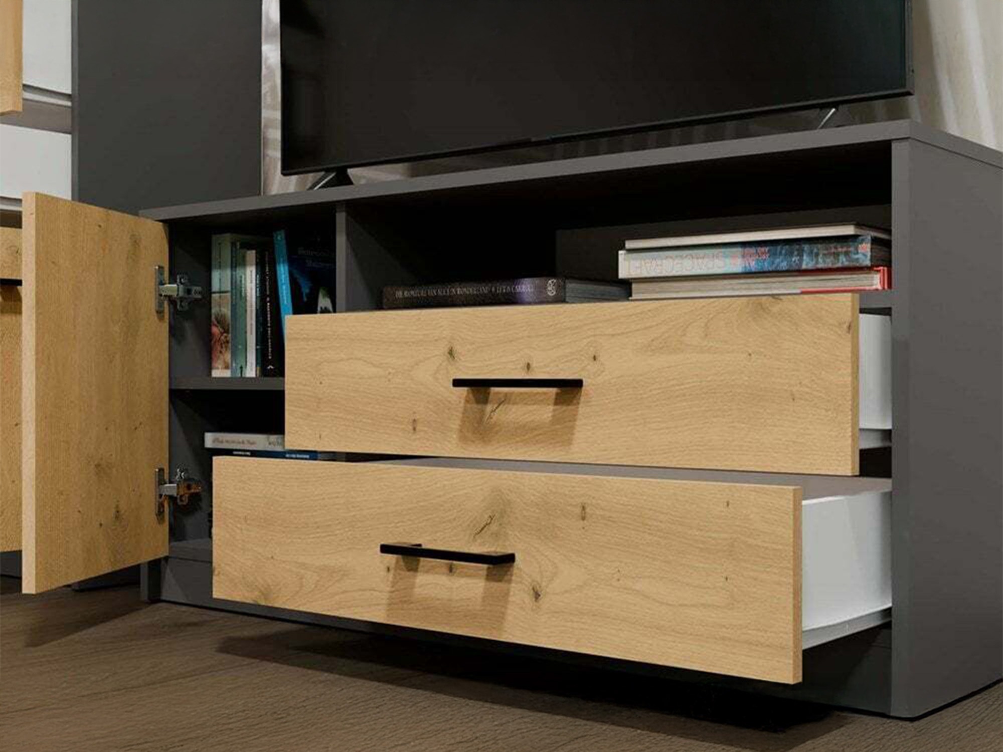 TV sto Mandeville 340