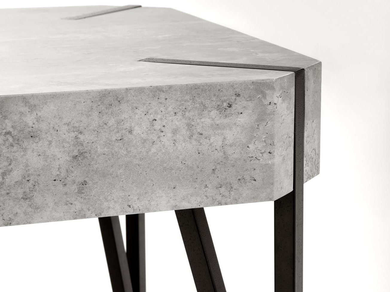 Stočić za kafu Houston 303 (Beton + Crno)