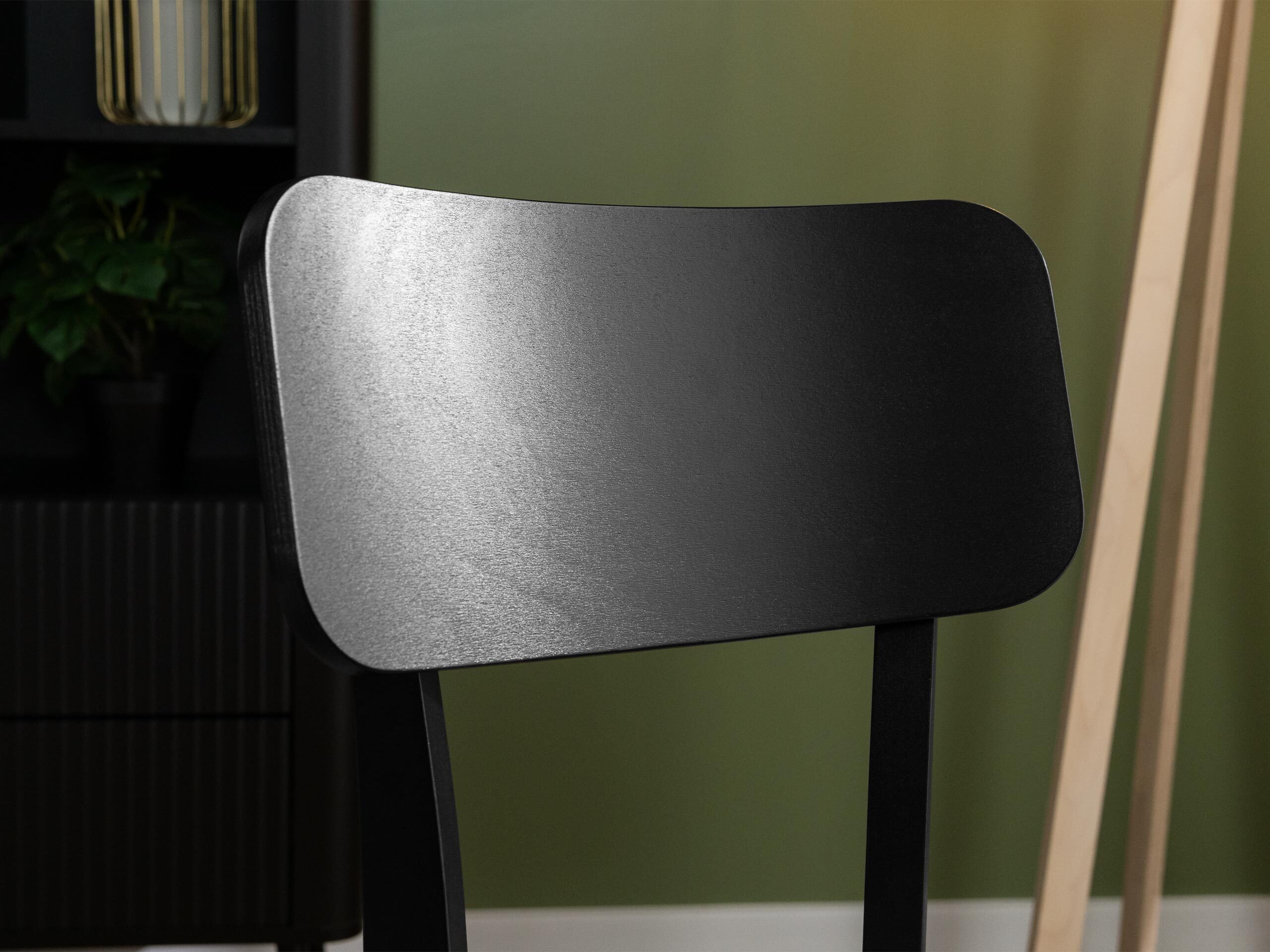 Stolica Victorville 380 (Belo)