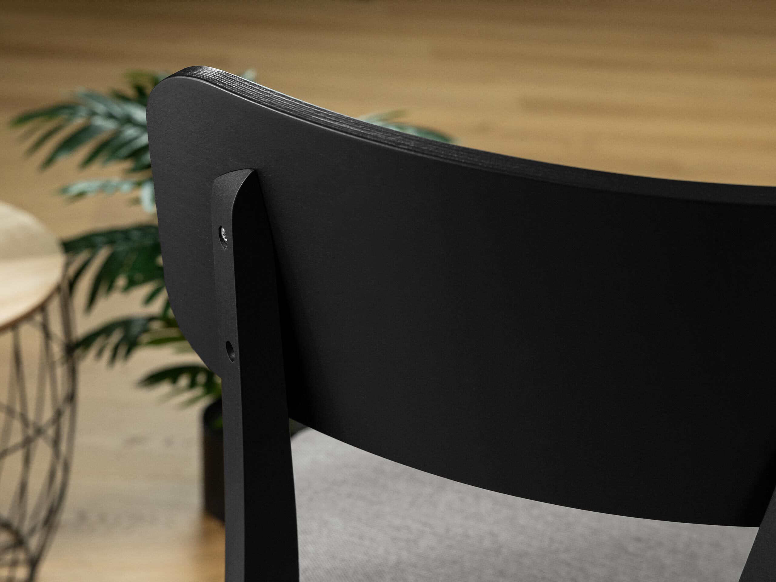 Stolica Victorville 380 (Belo)