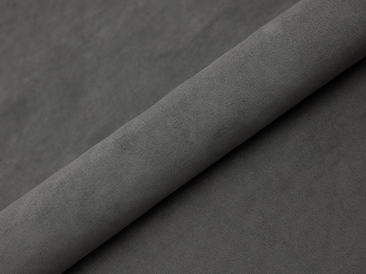 Sofa na razvlačenje Lirael III (Mono 246)