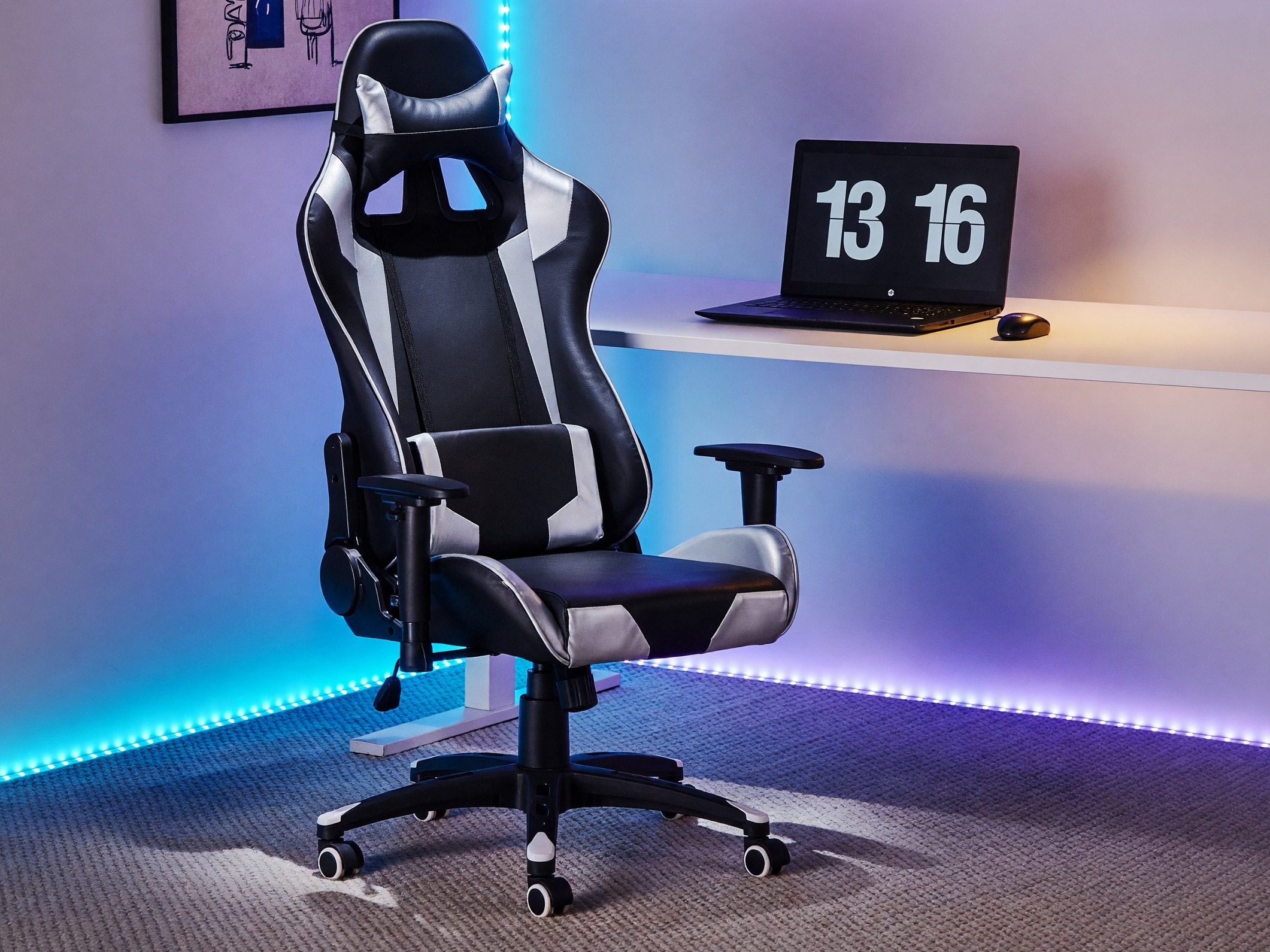 Gejming stolica Berwyn 820 (Crno + Srebrna)